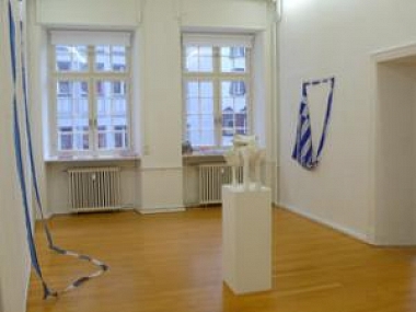Steinbrecher, Erik | TOI TOI TOI | Ausstellungsansicht | Raum 1 | STAMPA Basel 2009