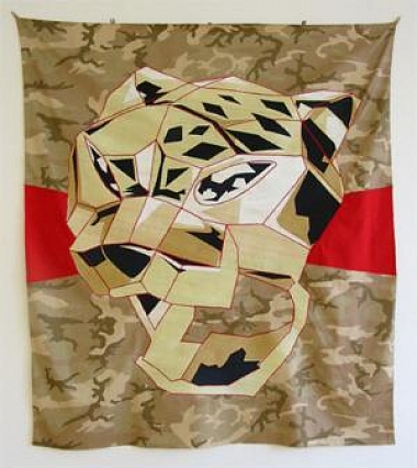 Hofmann, Hanspeter | o.T., 2007 (Pantherkopf) | textiles, metallic colour | 167 x 145 cm