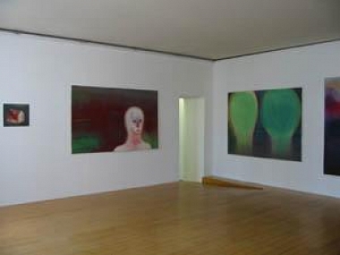 Cahn, Miriam  ||  Installationsfoto STAMPA Basel |  Ausstellung DIE AUGEN SCHLIESSEN |  27. August - 16. Oktober 2004