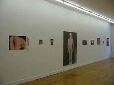 Cahn, Miriam ||   Installationsfoto STAMPA Basel |  Ausstellung DIE AUGEN SCHLIESSEN  | 27. August - 16. Oktober 2004