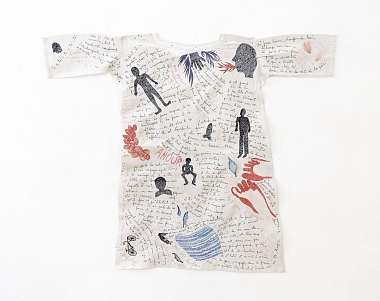 Unicité de l’être, 2021 | Embroidery and felt pen on vintage linen dress | 102 x 118 cm