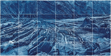 Barrika, 2021 | Fotografisches Wandbild, 24-teilig | Cyanotypie auf Papier | je 56 x 76 cm / gesamt 224 x 456 cm | Ed. 2 Ex.